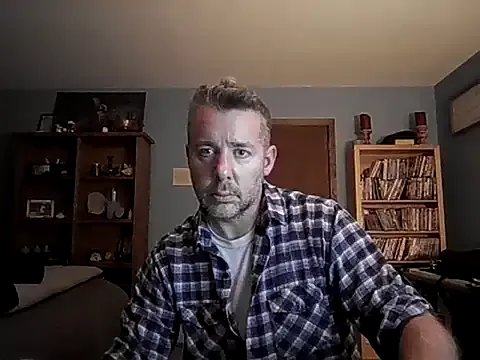 chrisw8140 — Freechat on StripChat