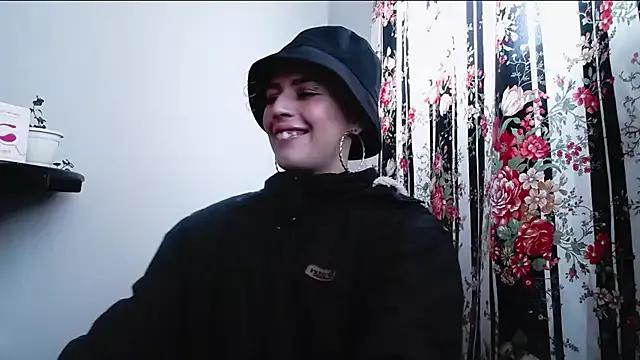 Cocain_Atenea — fuck my holes hard! !!