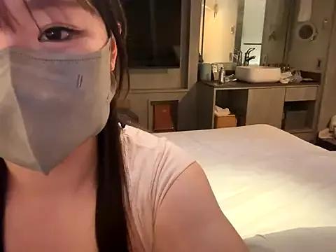 coco12221 on StripChat 