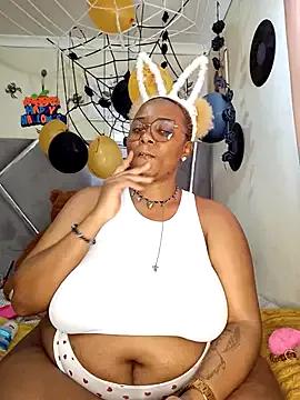 CocoBootyyy on StripChat 