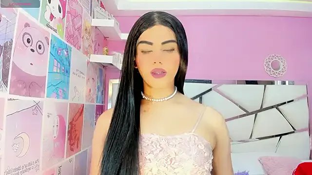 DaleskaSanchez — 2 fingers in my ass 