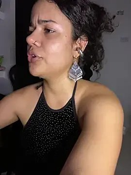 demonaughtyyy — Kiss you