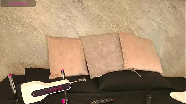 Dixie_grey1 on StripChat 