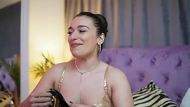 EmmaDallas on StripChat 