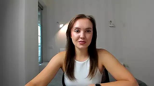 EmmaNorman on StripChat 