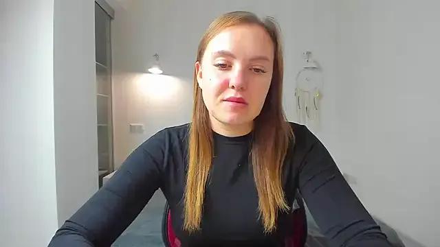 EmmaNorman on StripChat 