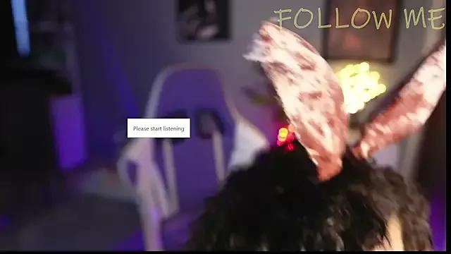 hannachris- on StripChat 