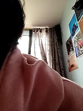 heyy_noah11 on StripChat 