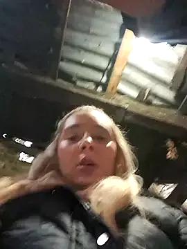 hotamanda01 — Fuck face+gaging+naked