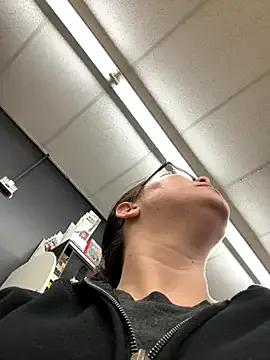 Hotmess_express420 —  week, no pussy show