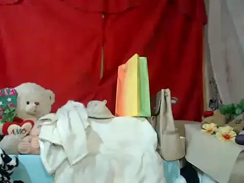 hottieperla on StripChat 