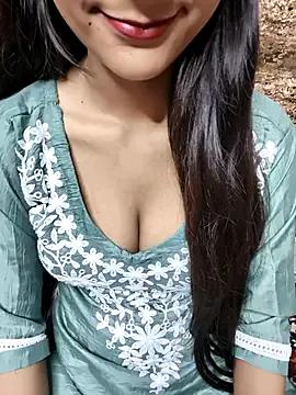 Indian-Aleena on StripChat 