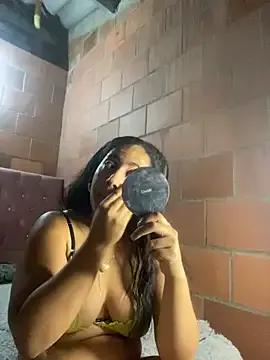 Jessyivonne on StripChat 