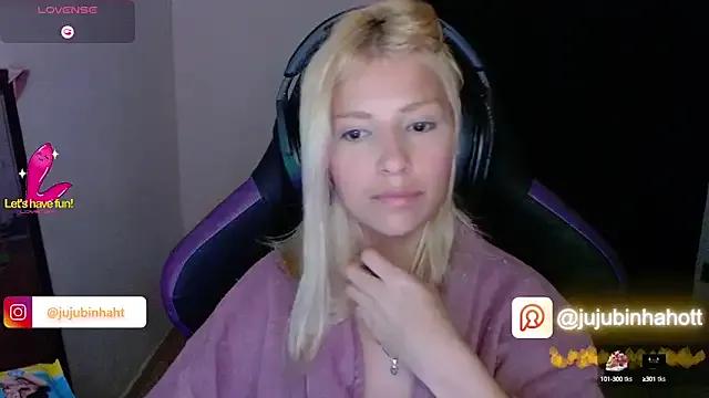 jujubinhahot on StripChat 