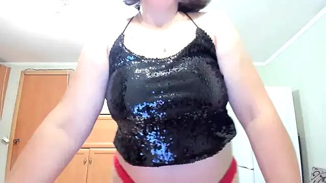 KATTYWARM_ on StripChat 