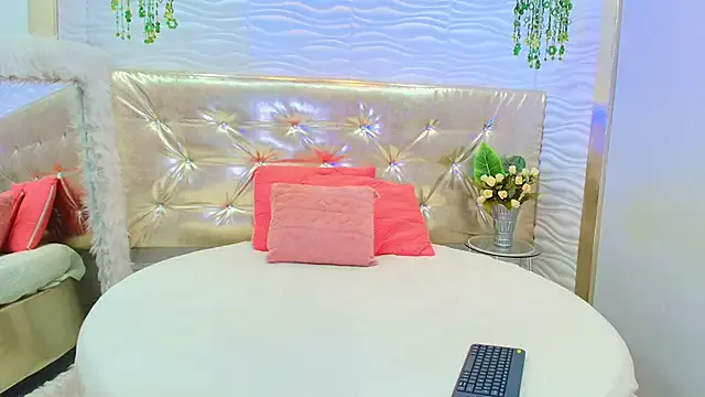 kiara_mils model from sc