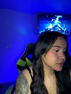 leila_22 on StripChat 