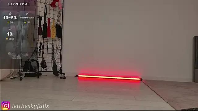 lettheskyfallx on StripChat 