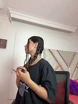 lilith_cut3 on StripChat 