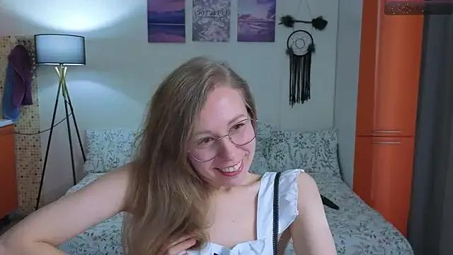 Lill_Mary on StripChat 