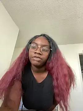 LillShayy on StripChat 