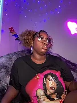 LillShayy on StripChat 