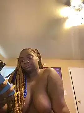 LillShayy on StripChat 