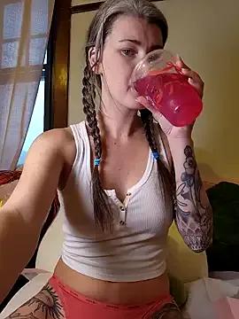 Lilmissvyx on StripChat 