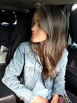 Lilmissvyx on StripChat 