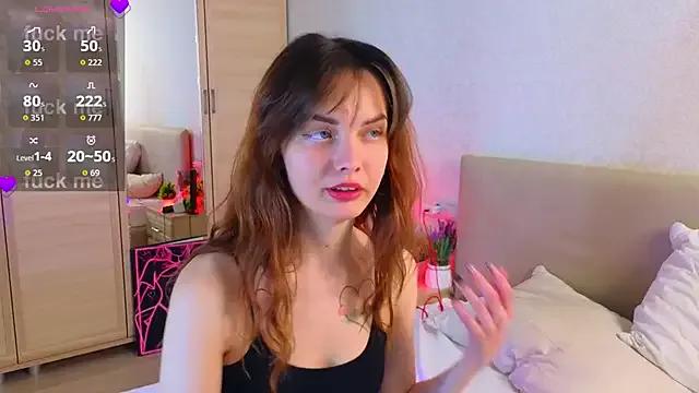 LisaDrake — rub wet clit in doggy