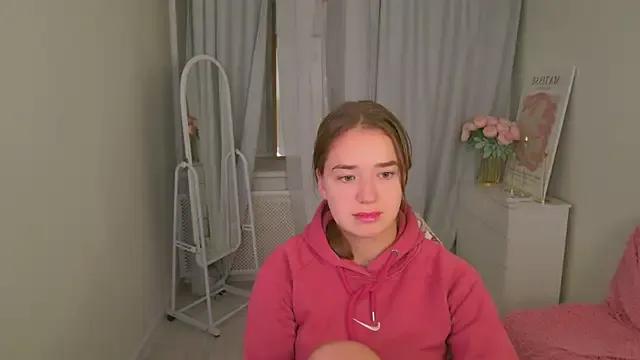 LovelyJessie's avatar