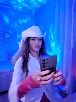 Luna_Kitanna — Freechat on StripChat