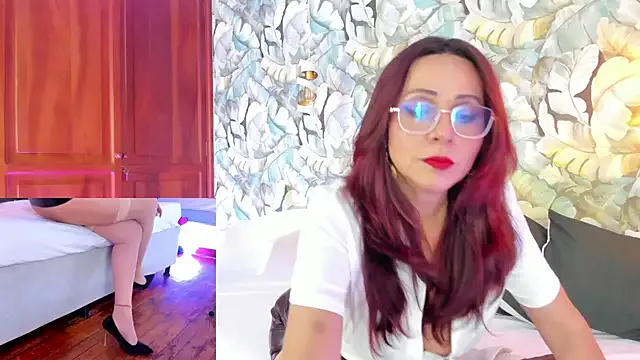 Madame_Angelic_1 on StripChat