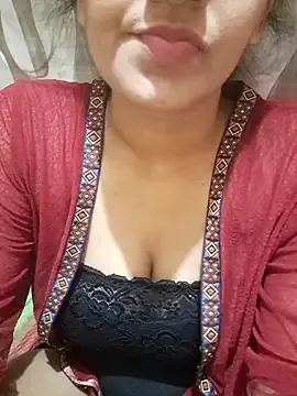 MILFybar model from sc