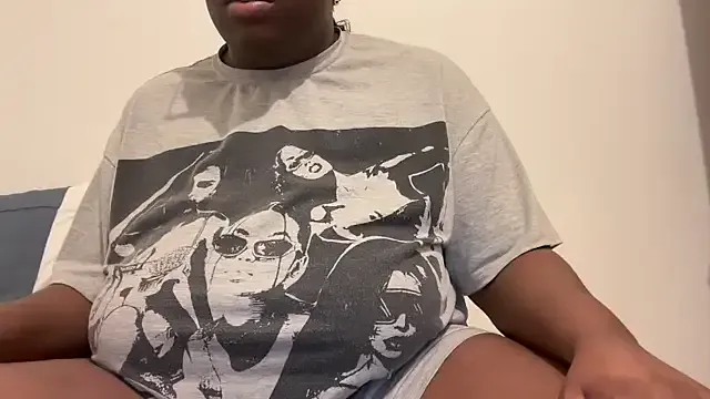 nanaisbackk on StripChat 