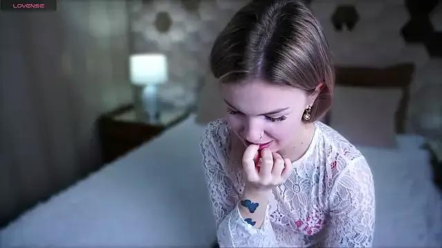 Naomi_Secret — take off your panties