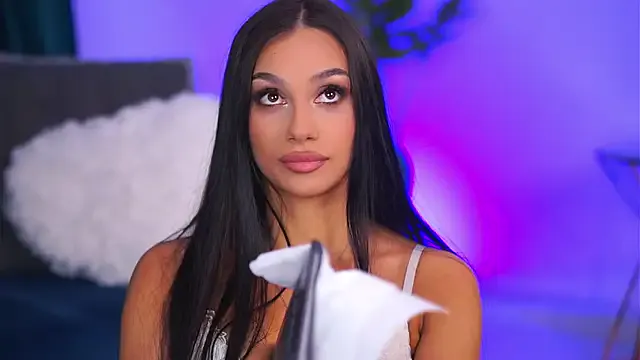 NinaSolenne model from sc