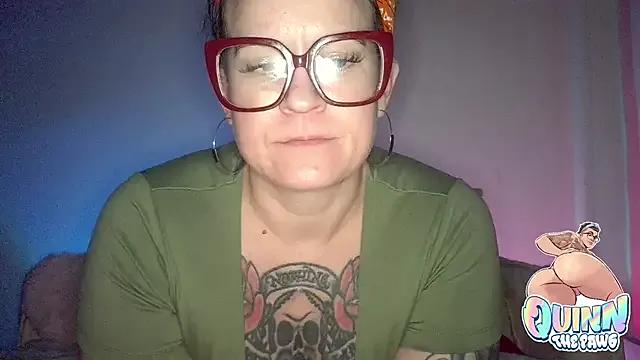 quinnmariexo — Public Pussy Play Party