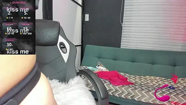 SamaraAnders_ on StripChat 