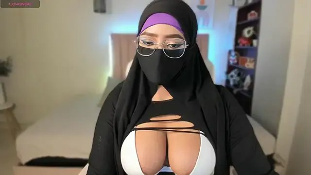 Sasha_Anaan model from sc