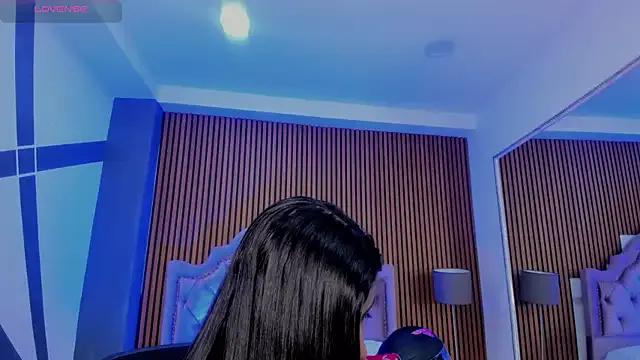 SelenaStonne on StripChat 