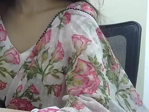 Simmi_hott26 on StripChat 