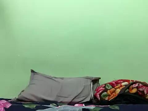 summer_ispetite on StripChat 