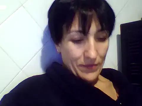 SunnyAmorre on StripChat 