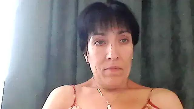 SunnyAmorre on StripChat 