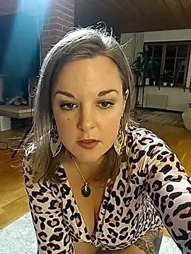 SwedishJennifer's avatar