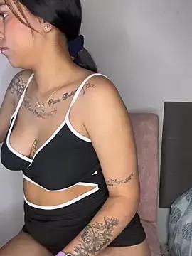 sweetscarlettbog18 on StripChat 