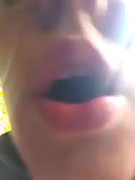 Swiss_Lady on StripChat 