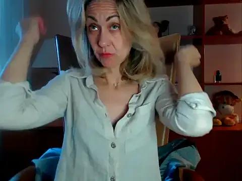 Tanya6547 — Private on StripChat