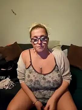 winniess40 — Doigte toi le cul  & plug